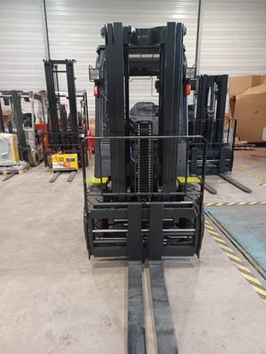 Chariot frontal diesel Clark GTS30D