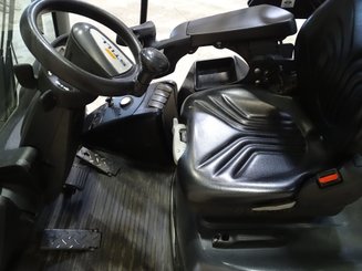 Chariot élévateur gaz STILL RX70-25T - 2