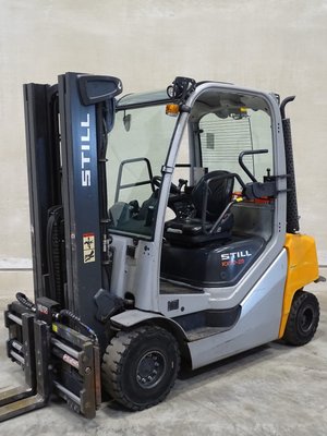 Chariot frontal à gaz STILL RX70-25T