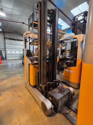 Chariot à mât rétractable STILL FM-X14N