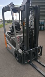 Chariot élévateur électrique STILL RXE16C - 2