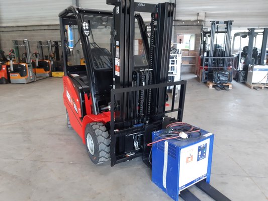 Chariot frontal électrique Hangcha A4W25-CPD25-AC3