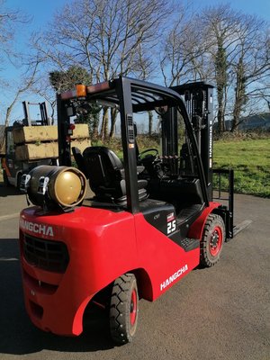 Chariot frontal à gaz Hangcha XF25G-CPYD25-XH3F