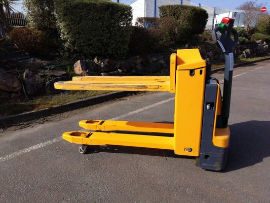 Gerbeur Jungheinrich EJEC20