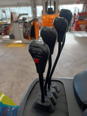 Chariot frontal à gaz Clark S35L