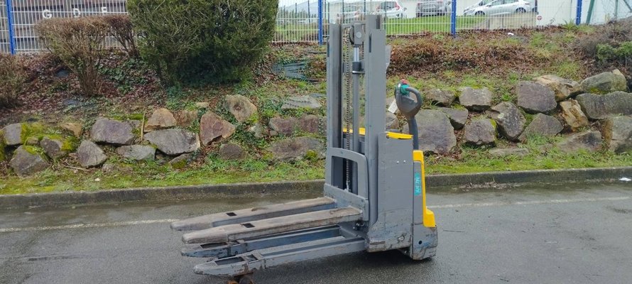 Gerbeur Jungheinrich EJD118