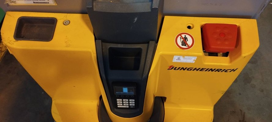 Gerbeur Jungheinrich EJD118