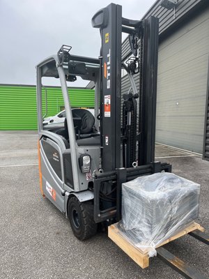 Chariot frontal électrique STILL RX20-14C