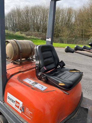 Chariot frontal à gaz Toyota 42-6FGF18