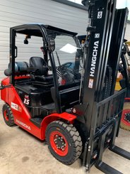 Chariot élévateur gaz Hangcha XF25G-CPYD25-XH3F - 1