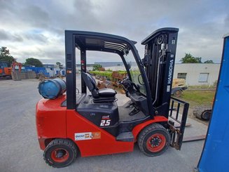 Chariot élévateur gaz Hangcha XF25G-CPYD25-XH3F - 3