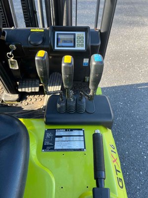 Chariot frontal électrique Clark GTX16