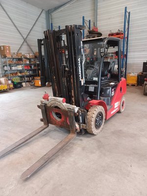 Chariot frontal à gaz Hangcha XF25G-CPYD25-XH3F