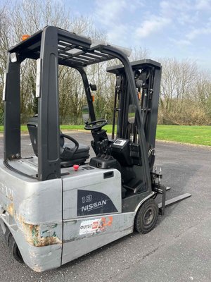 Chariot frontal électrique Nissan 1N1L18Q