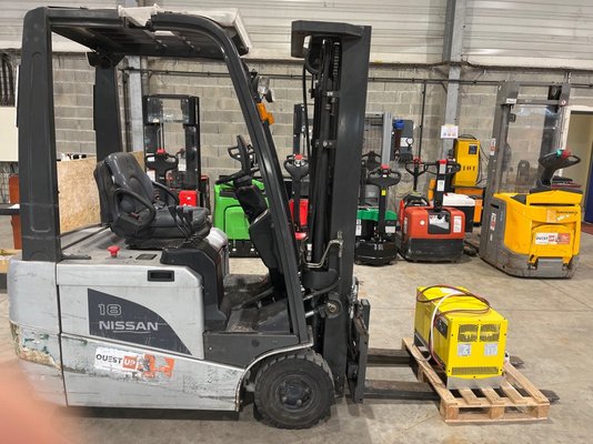 Chariot frontal électrique Nissan 1N1L18Q