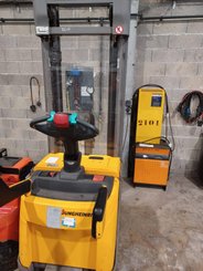 Gerbeur Jungheinrich ERC216z - 1