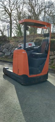 Chariot à mât rétractable - RRE200