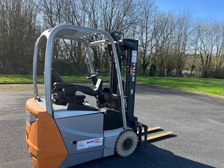 Chariot élévateur électrique STILL RXE15 - 1