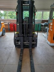 Chariot élévateur diesel Clark GTS30D - 4