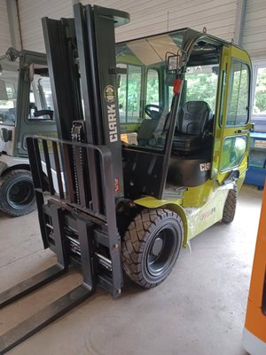 Chariot frontal diesel Clark GTS30D