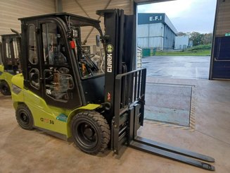 Chariot élévateur diesel Clark GTS30D - 1