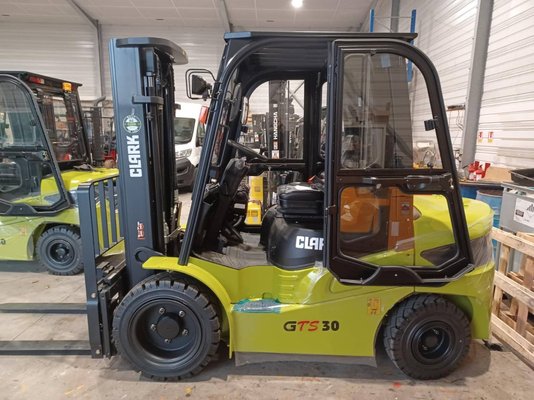 Chariot frontal diesel - GTS30D