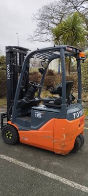 Chariot frontal électrique Toyota 8FBE15T