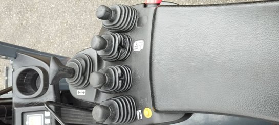 Chariot élévateur électrique Toyota 8FBE15T - 5