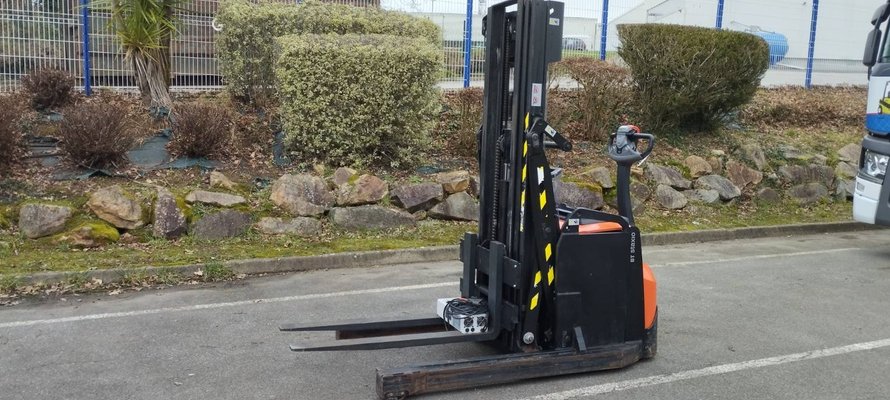 Gerbeur Toyota SWE120XR