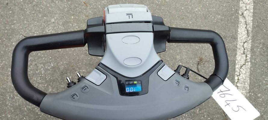 Gerbeur Toyota SWE120XR