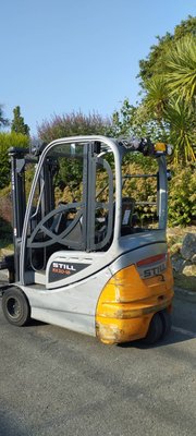 Chariot frontal électrique STILL RX20-18